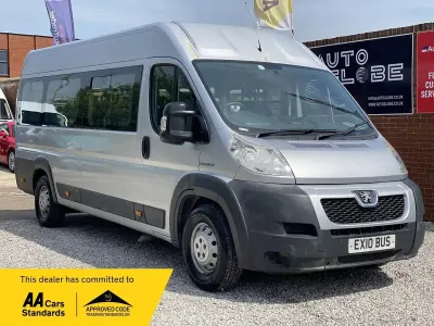 Second-hand Peugeot Boxer 120 CP (88 kW) 2010 Argintiu Van