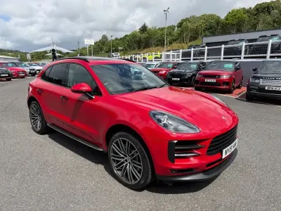 Used Porsche Macan S 354 HP (260 kW) 2019 Red SUV