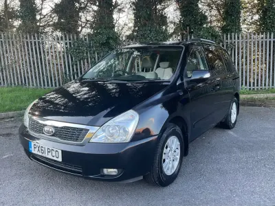 Usado Kia Sedona 2011 Negro Monovolumen