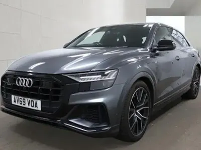 Used Audi Q8 Advanced 286 HP (210 kW) 2020 Grey SUV