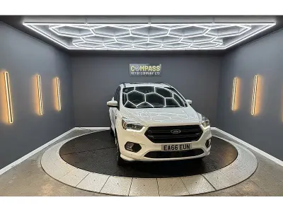 Używany Ford Kuga ST-Line 182 KM (133 kW) 2016 Biały SUV