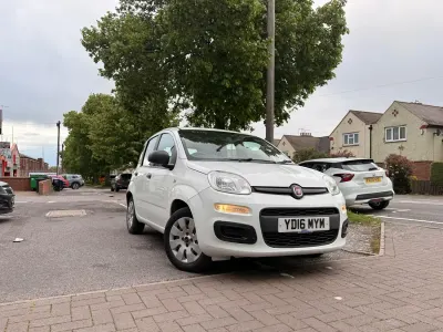 Used Fiat Panda Pop 69 HP (50 kW) 2016 White Hatchback