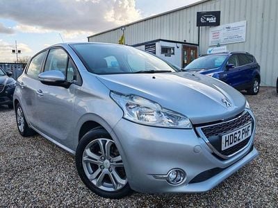 Used Peugeot 208 Active 82 HP (60 kW) 2012 Silver Hatchback