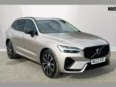 Używany Volvo XC60 Ultimate 455 KM (334 kW) 2023 Złoty SUV