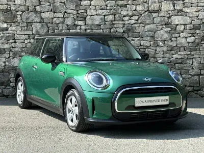 Used Mini Cooper Classic 134 HP (98 kW) 2022 Green Hatchback