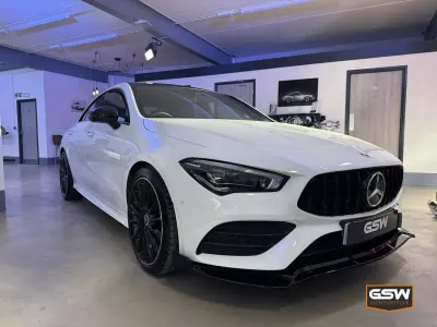 Begagnad Mercedes CLA220 AMG Line Premium Plus 190 HK (139 kW) 2022 Vit Sedan