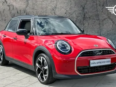 Used Mini Cooper Hatch 113 kW (154 HP) 2025 Red Hatchback