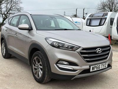 Used Hyundai Tucson SE 2016 White SUV