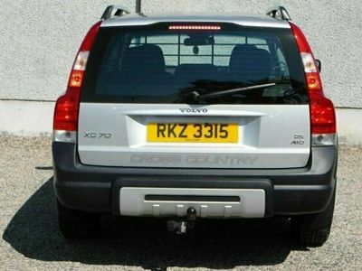 used Volvo XC70 2.4