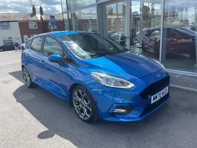 Begagnad Ford Fiesta ST-Line 2021 Blå Halvkombi