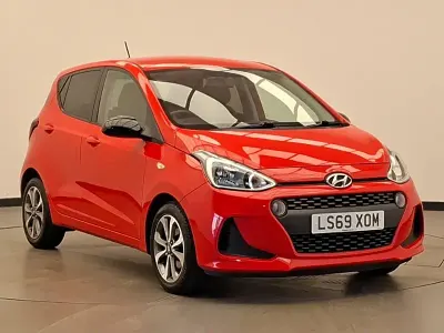 Used Hyundai i10 66 HP (48 kW) 2019 Red Hatchback