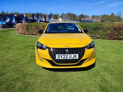 Second-hand Peugeot 208 Active Premium 75 CP (55 kW) 2022 Galben Hatchback