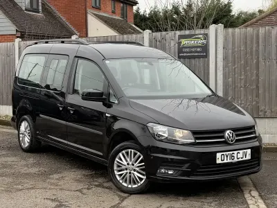 Used VW Caddy Maxi Life 150 HP (110 kW) 2016 Black MPV