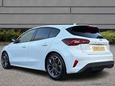 Used Ford Focus ST-Line X 123 HP (90 kW) 2025 White Hatchback