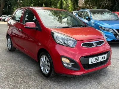 Used Kia Picanto 85 HP (62 kW) 2011 Red Hatchback