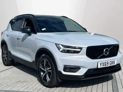 Used Volvo XC40 R-Design 148 HP (108 kW) 2020 SUV