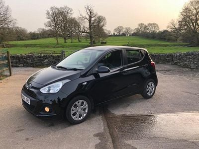 Used Hyundai i10 SE 67 HP (49 kW) 2015 Black Hatchback