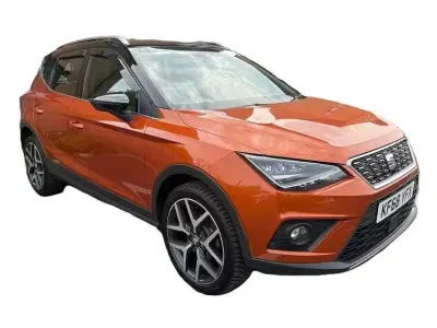 Begagnad Seat Arona XCELLENCE Lux 95 HK (69 kW) 2019 Orange SUV