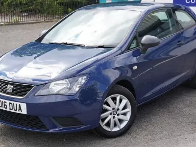 Usado Seat Ibiza SOL 2016 Azul Utilitario