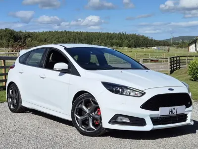 Used Ford Focus ST 2016 White Hatchback