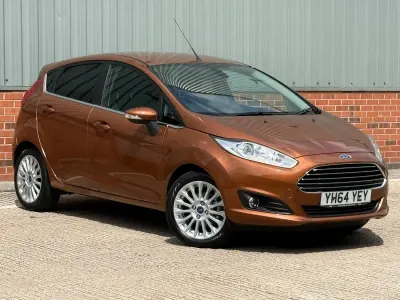 Used Ford Fiesta Titanium 120 HP (88 kW) 2014 Yellow Hatchback