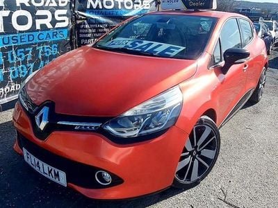 Used Renault Clio IV Dynamique 2014 Red Hatchback