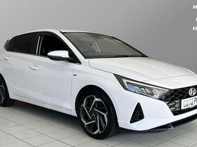 Used Hyundai i20 Premium 100 HP (73 kW) 2023 White Hatchback