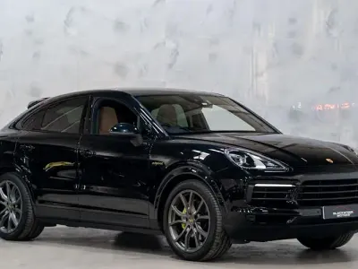 Used Porsche Cayenne Platinum Edition 462 HP (339 kW) 2022 Black SUV
