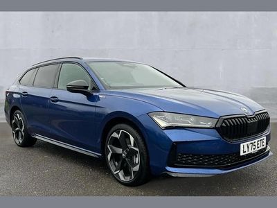 Used Skoda Superb SportLine 200 HP (147 kW) 2025 Blue Estate