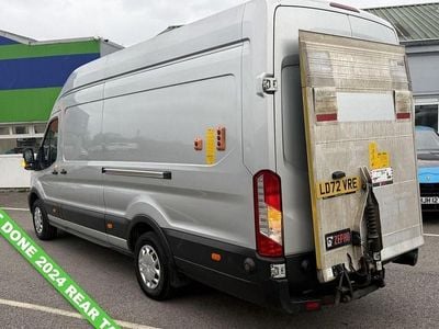 Begagnad Ford Transit Trend 130 HK (95 kW) 2022 Silver Van