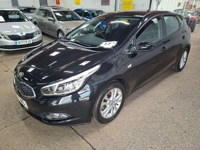 Usado Kia Ceed 2013 Preto Citadino