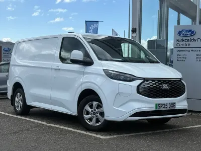 Used Ford Transit Custom Limited 100 kW (136 HP) 2025 White Van