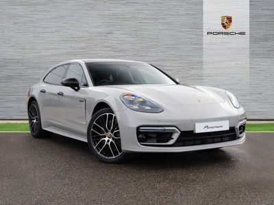 Porsche Panamera 4