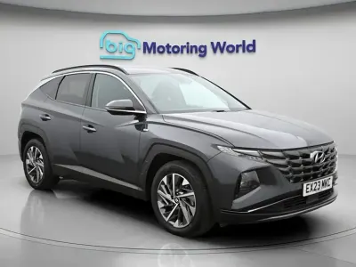 Begagnad Hyundai Tucson Premium 150 HK (110 kW) 2023 Grå SUV