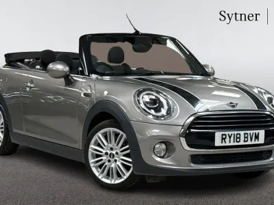 Używany Mini Cooper 134 KM (98 kW) 2018 Srebrny Hatchback