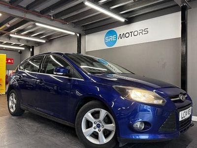 Used Ford Focus Zetec 105 HP (77 kW) 2014 Blue Hatchback
