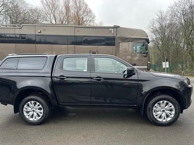 New Isuzu D-Max 2025 Black Pickup