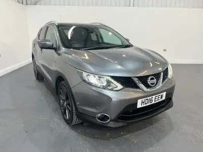 Used Nissan Qashqai Tekna 110 HP (80 kW) 2016 Grey SUV