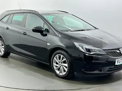 Used Vauxhall Astra Business Edition 122 HP (89 kW) 2020 Black Estate