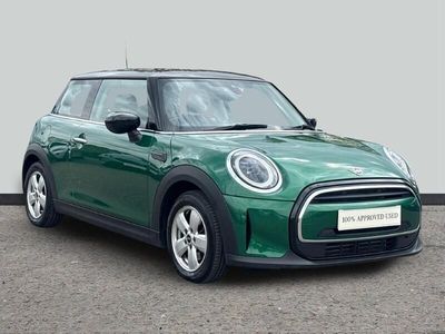 Usado Mini Cooper Classic 134 HP (98 kW) 2023 Verde Citadino