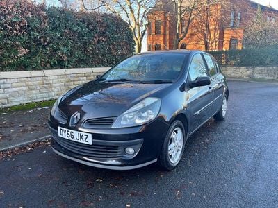 Black Used 2006 Renault Clio II Dynamique Hatchback | £590 (Good price)