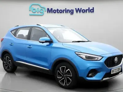 Usado MG ZS Exclusive 111 HP (81 kW) 2023 Azul SUV