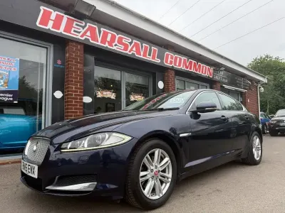 Used Jaguar XF Luxury 163 HP (119 kW) 2015 Blue Sedan