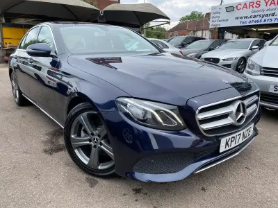 Used Mercedes E220 SE 2017 Blue Sedan