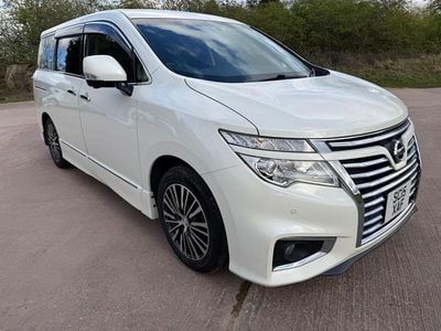 Używany Nissan Elgrand