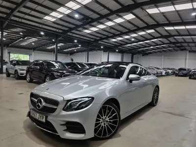 Usado Mercedes E400 AMG line 2017 Prateado Coupé