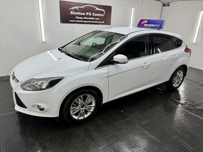Used Ford Focus Titanium 115 HP (84 kW) 2014 White Hatchback