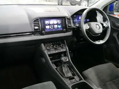 Używany Skoda Karoq SE L 150 KM (110 kW) 2022 Niebieski SUV