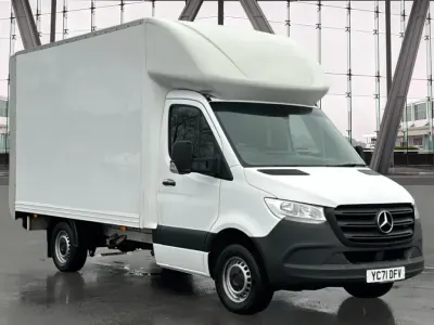 Usado Mercedes Sprinter Progressive 140 HP (102 kW) 2021 Branco Van