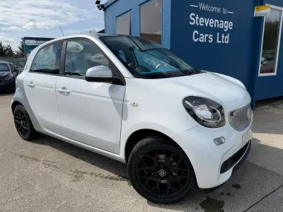 Used Smart ForFour Proxy 90 HP (66 kW) 2015 White Hatchback